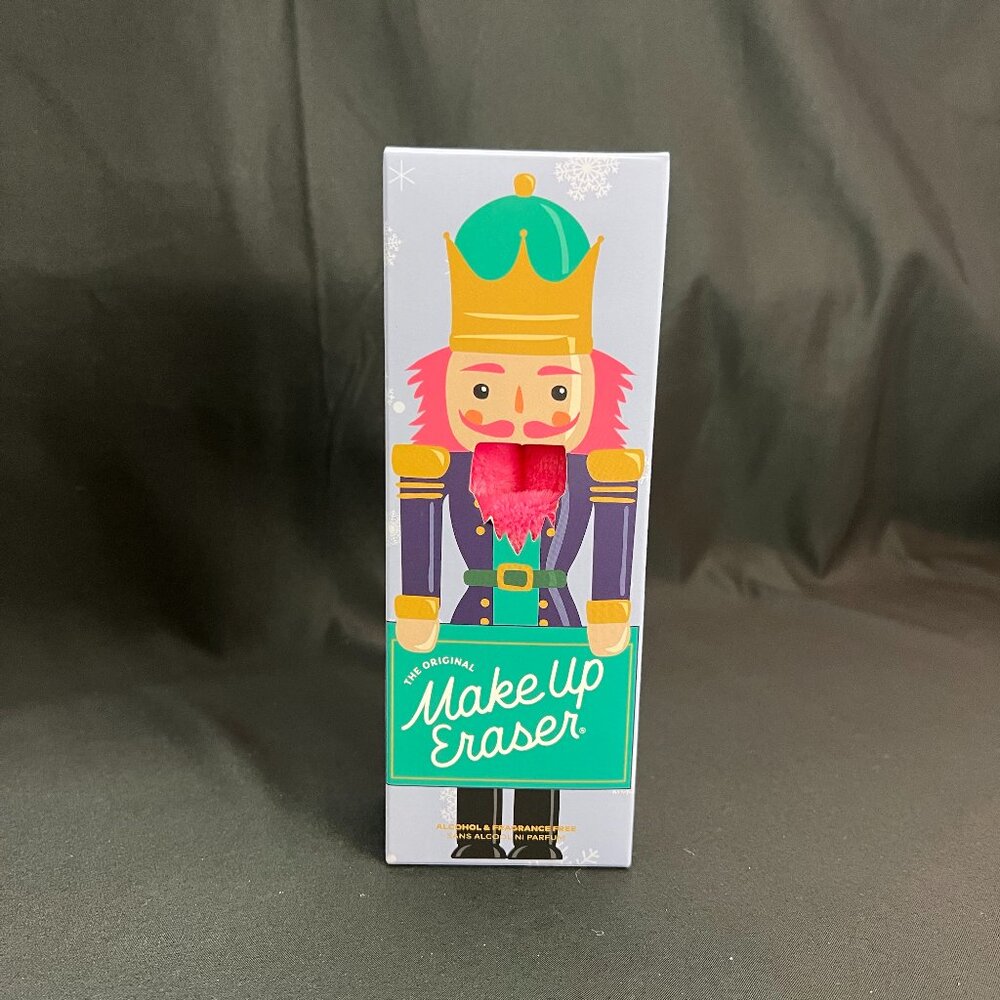 The Makeup Eraser - one piece, hot pink, 8" x 4"